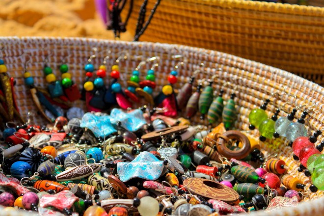 Senegalese jewelry at a market in Dakar (c) Canal Dakar